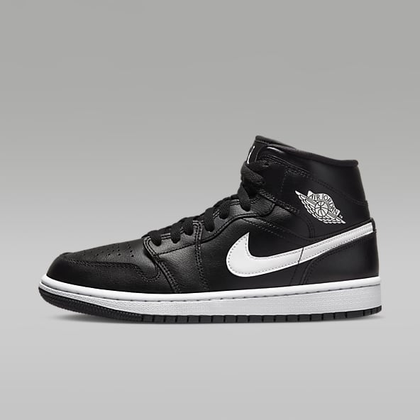 Tenis jordan negras sale